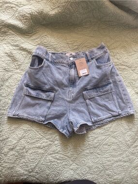 Pitaya Light Blue Washed Denim Cargo Shorts